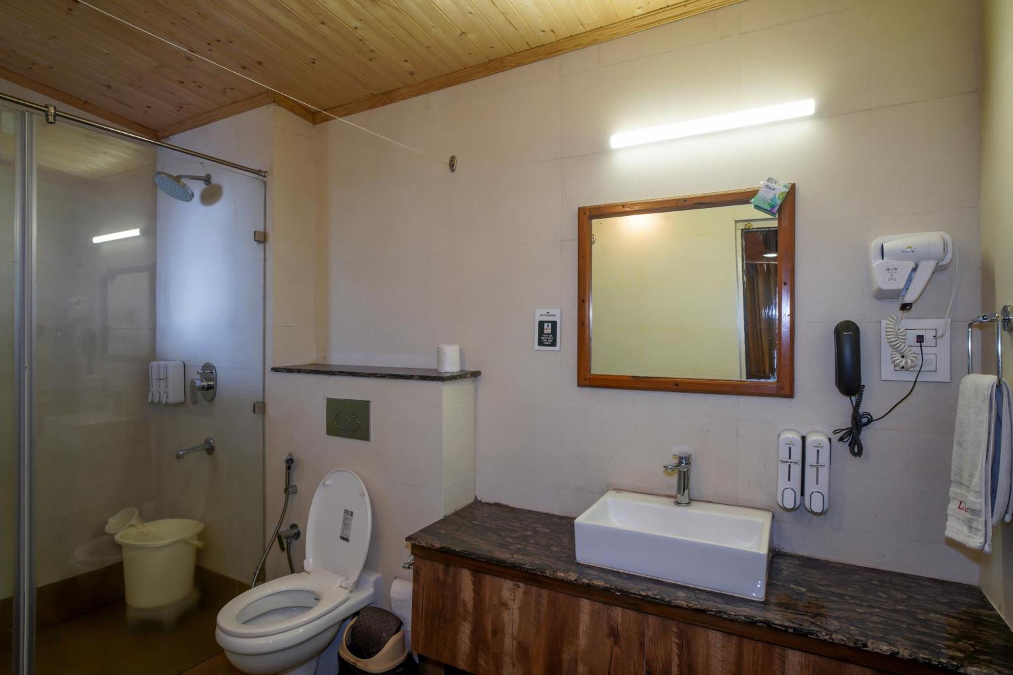 Vilasa Lall Ji Resort Далхаузи Экстерьер фото