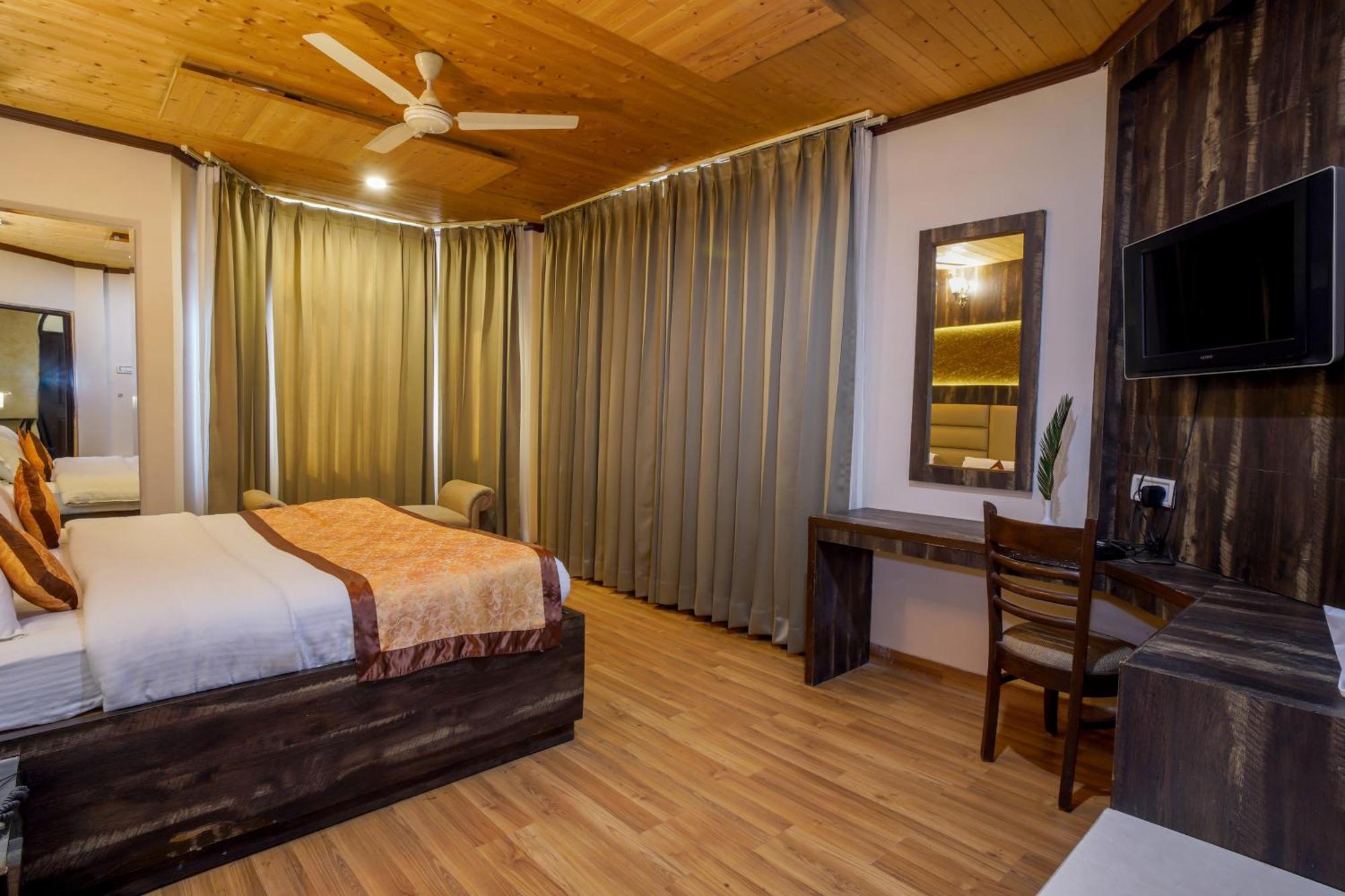Vilasa Lall Ji Resort Далхаузи Экстерьер фото