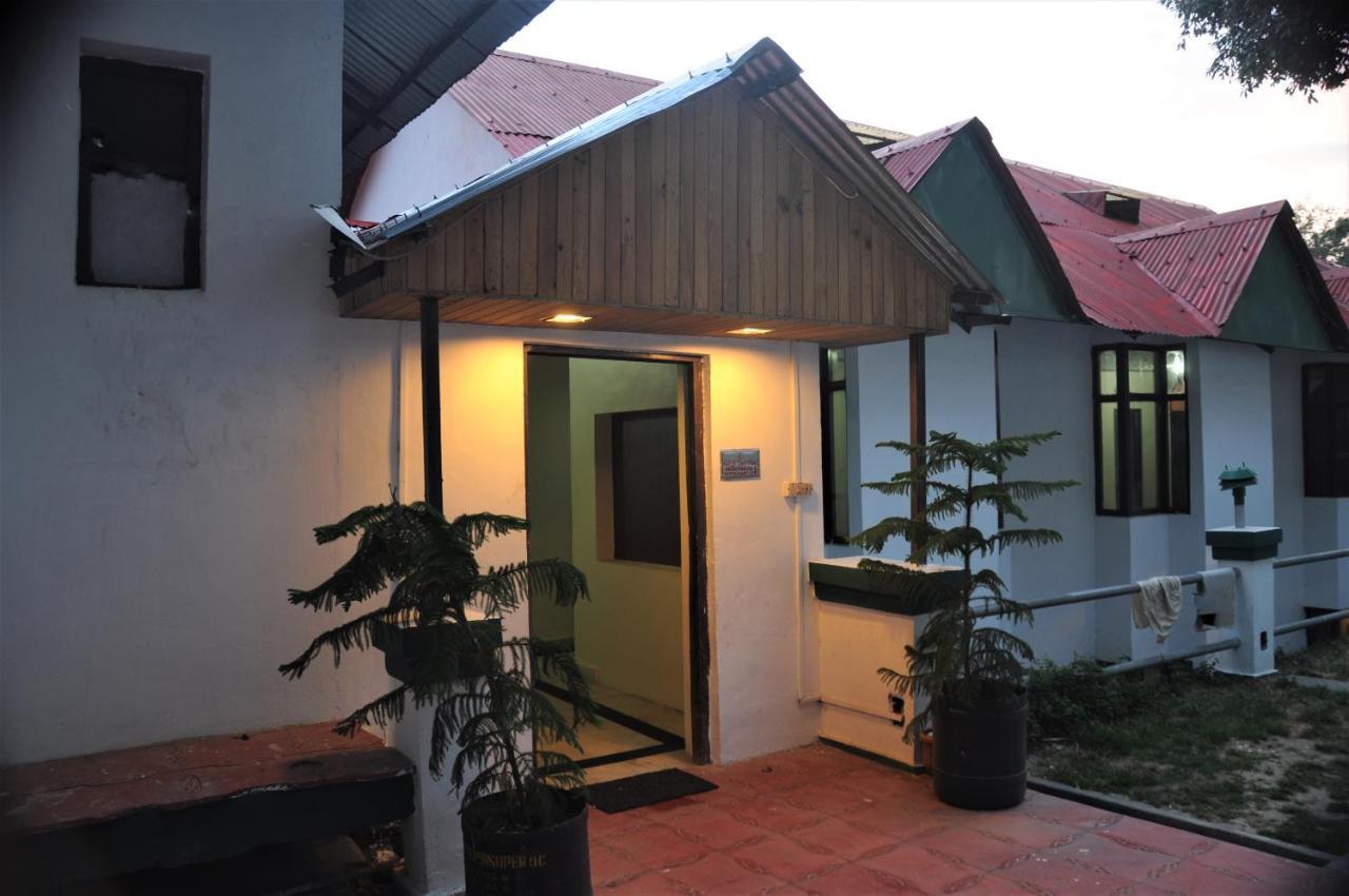 Vilasa Lall Ji Resort Далхаузи Экстерьер фото